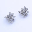 Laden Sie das Bild in den Galerie-Viewer, Ohrstecker mit Diamanten 0.10 ct / 585er 14 Karat Weißgold