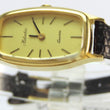 Laden Sie das Bild in den Galerie-Viewer, Helvetia Quartz Damen Armbanduhr vergoldet
