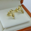 Laden Sie das Bild in den Galerie-Viewer, Vintage Ohrstecker mit Brillanten - Dreieck-Form / 375er - 9 Karat Gold