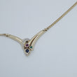 Laden Sie das Bild in den Galerie-Viewer, Vintage Damen Collier mit Rubin Smaragd Saphir& Diamanten 333er 8Karat Gelbgold
