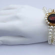 Laden Sie das Bild in den Galerie-Viewer, Vintage Damenarmband in Perlenoptik 5-reihig mit Farbstein länge 20cm