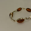 Laden Sie das Bild in den Galerie-Viewer, Vintage Bernstein Damen Armband - 835 Silber