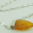 Laden Sie das Bild in den Galerie-Viewer, Vintage Damen 835er Silber Kette mit Bernstein