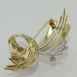 Laden Sie das Bild in den Galerie-Viewer, Vintage Brosche mit Diamanten ca. 0.05 ct / 585er 14 Karat Gold