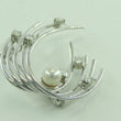Laden Sie das Bild in den Galerie-Viewer, Vintage Brosche mit Perle & Diamanten ca. 0.30 ct / 585er 14 Karat Gold