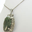 Laden Sie das Bild in den Galerie-Viewer, Vintage Halskette mit Halbedelstein-Anhänger 800er Silber Kette Nephrit Jade