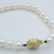 Laden Sie das Bild in den Galerie-Viewer, Vintage Perlen-Armband - 585er Gold Verschluss - 19 cm