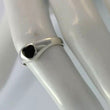 Laden Sie das Bild in den Galerie-Viewer, Vintage Damenring Onyx / 925 Silber 52 16,5 mm Ø