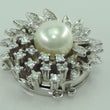 Laden Sie das Bild in den Galerie-Viewer, Vintage PerlenkettenVerschluss mit ca. 0.65 ct Diamanten 585er 14 Karat Weißgold