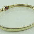 Laden Sie das Bild in den Galerie-Viewer, Vintage Damen Armreif mit Zirkonia & Saphir 585er - 14 Karat Gelbgold