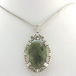 Laden Sie das Bild in den Galerie-Viewer, Vintage Halskette mit Halbedelstein-Anhänger 800er Silber Kette Nephrit Jade