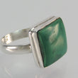 Laden Sie das Bild in den Galerie-Viewer, Ring mit Malachit 925er Silber - Grösse 60 19,1 mm Ø