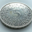 Laden Sie das Bild in den Galerie-Viewer, 5 Deutsche Mark Silberadler 1951 G
