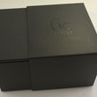 Laden Sie das Bild in den Galerie-Viewer, Guess Damenuhr / Quartz Vergoldet Made Swiss Ref-GC21000
