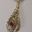 Laden Sie das Bild in den Galerie-Viewer, Art Déco Anhänger um1930 Gold 585er 14 Karat &amp; 0.80 ct Diamanten &amp; Rubin 0.25 ct
