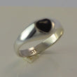 Laden Sie das Bild in den Galerie-Viewer, Vintage Damenring Onyx / 925 Silber 52 16,5 mm Ø
