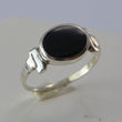 Laden Sie das Bild in den Galerie-Viewer, Vintage Damenring Onyx / 835 Silber 49 15,6 mm Ø
