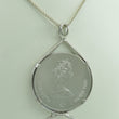 Laden Sie das Bild in den Galerie-Viewer, Münzanhänger mit Kette "Elisabeth II Canada 1974"Olympic Games Montreal 5 Dollar
