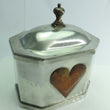 Laden Sie das Bild in den Galerie-Viewer, Vintage Metall Keksdose / KMD Holland
