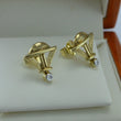 Laden Sie das Bild in den Galerie-Viewer, Vintage Ohrstecker mit Brillanten - Dreieck-Form / 375er - 9 Karat Gold
