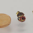 Laden Sie das Bild in den Galerie-Viewer, Vintage Kinder Ohrstecker Mai Käfer 375er - 9 Karat Gelbgold
