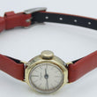 Laden Sie das Bild in den Galerie-Viewer, DUGENA Vintage Damenuhr 14 Karat 585 Gold Handaufzug Ref: 4113
