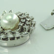 Laden Sie das Bild in den Galerie-Viewer, Vintage PerlenkettenVerschluss mit ca. 0.65 ct Diamanten 585er 14 Karat Weißgold
