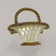 Laden Sie das Bild in den Galerie-Viewer, Brosche Mode Schmuck Perlmutt Vintage
