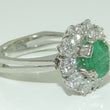Laden Sie das Bild in den Galerie-Viewer, Damen Ring mit Smaragd &amp; Diamant ca. 2.00 ct / 750er Gold - 54 17,2 mm Ø *
