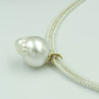 Laden Sie das Bild in den Galerie-Viewer, Damenperlen Kette / Gold-Verschluss 585er 14 Karat / ca. 42,5 cm Wie Neu
