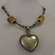 Laden Sie das Bild in den Galerie-Viewer, Vintage DamenTrachten-Collier mit Herz versilbert
