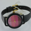 Laden Sie das Bild in den Galerie-Viewer, ZentRa Q - Damenarmbanduhr / Quarz / Lederarmband
