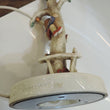 Laden Sie das Bild in den Galerie-Viewer, M.J.Hummel Vintage Tischlampe "Apfeldieb"

